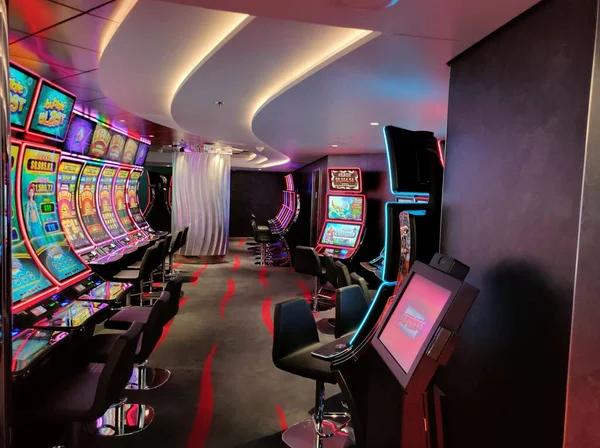 Compare Platform Features Across the Online Casino Israel Industry