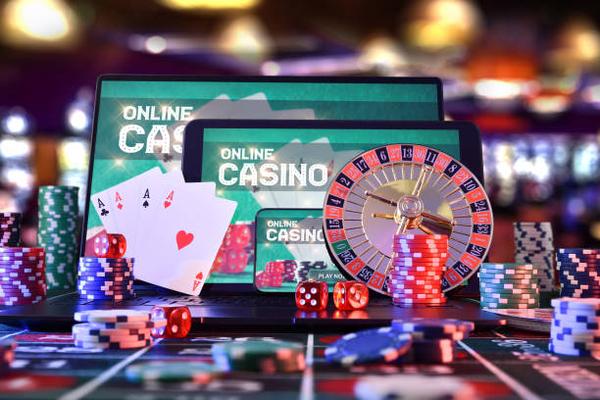 Explore Baccarat Games at online casinos Singapore for Gaming Fans