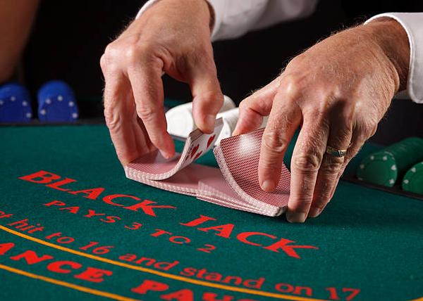 Live Casino Entertainment Offered by best online casino sites Singapore